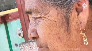 El Sol de Puebla - A sus 63 años aprende a leer y escribir, y gana premio  por elaborar un libro artesanal | Facebook