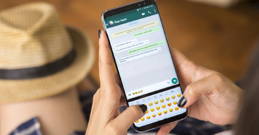 WhatsApp está desarrollando la función de reaccionar a los mensajes con  emojis - Chapin TV