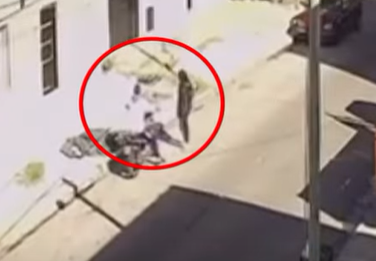 Mujer embarazada asalta junto a su pareja y todo queda captado en video