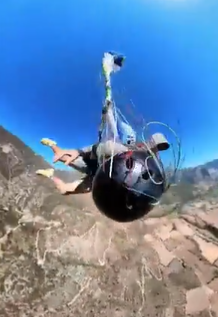 Terrorífico momento: Hombre cae al vacío ante falla de su paracaídas 