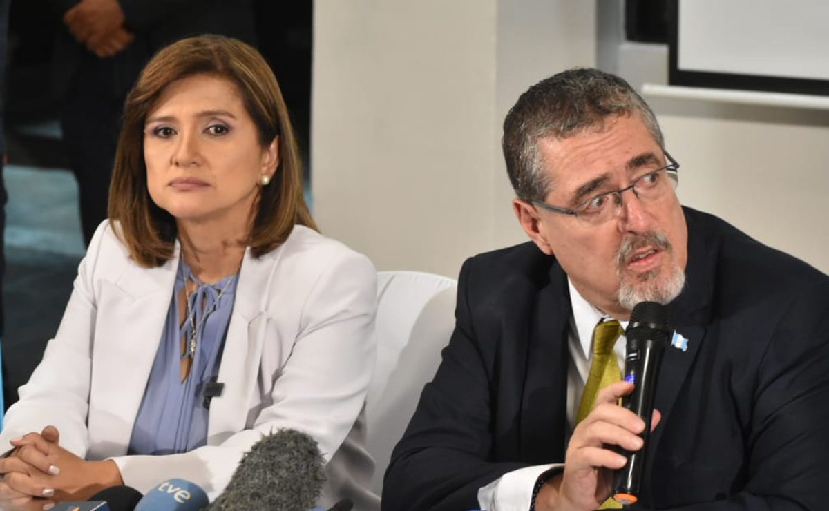 Bernardo Arévalo, presidente electo, realiza conferencia de prensa - Chapin  TV