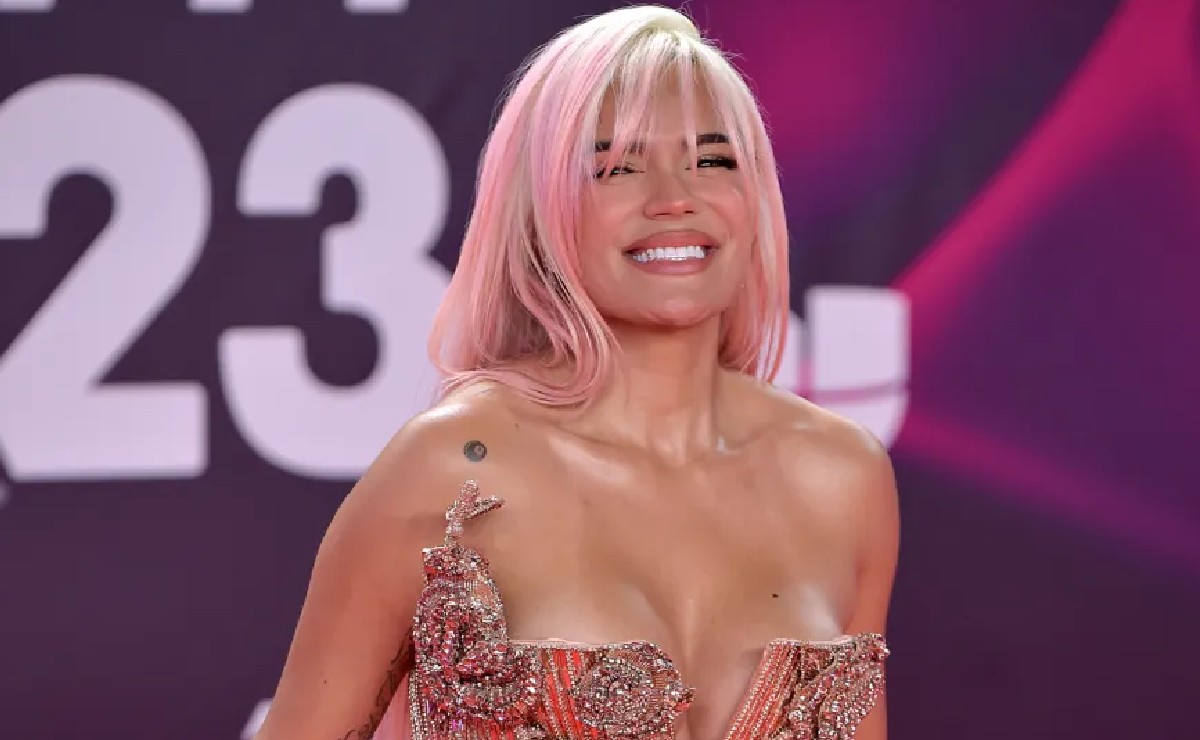 Los vibrantes looks de los artistas en la alfombra roja de los Latin Grammy 2023