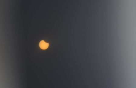 Primeras imágenes del eclipse solar en Guatemala 
